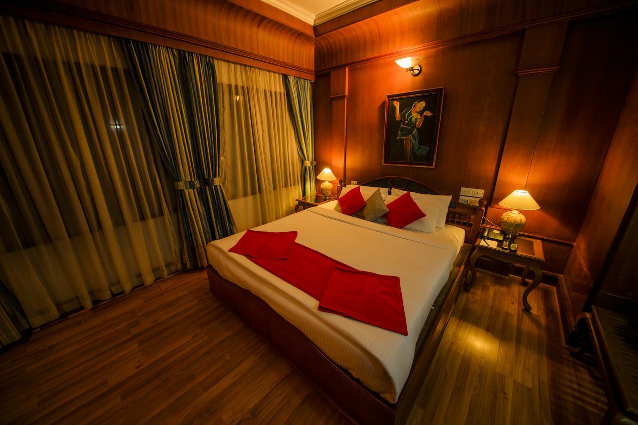 The Renai Cochin Hotel Kochi Exterior foto