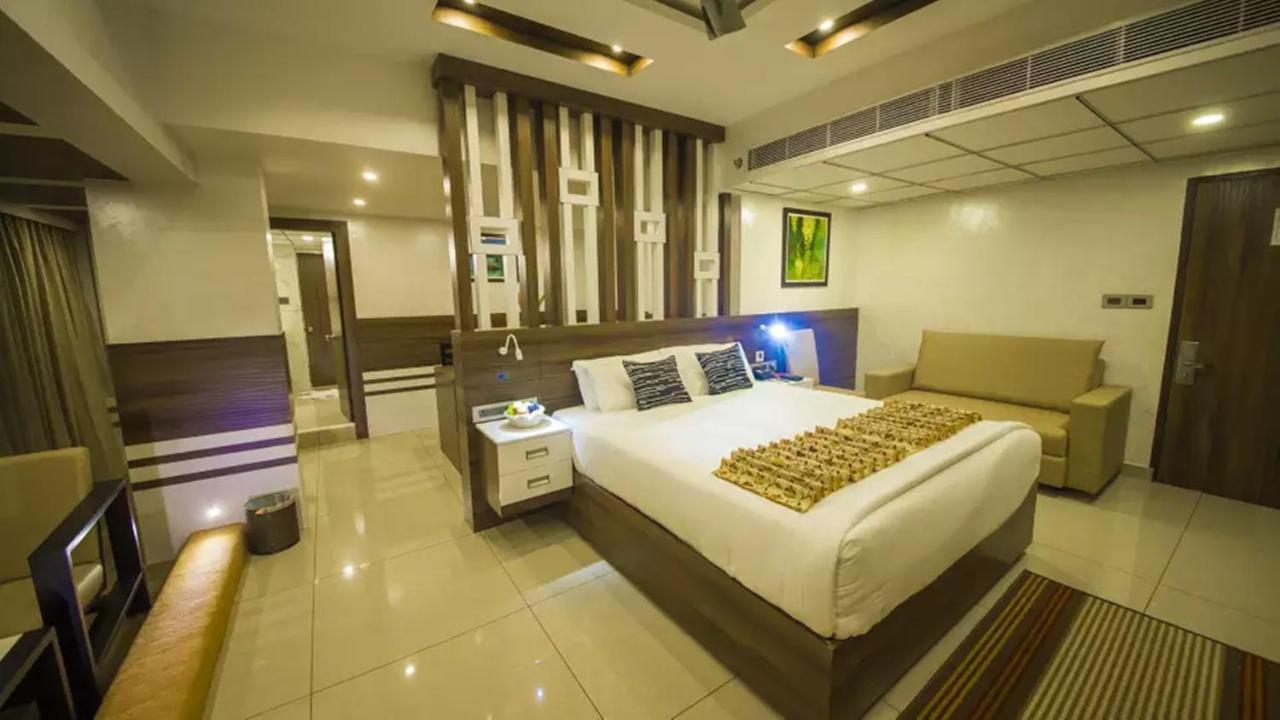 The Renai Cochin Hotel Kochi Exterior foto
