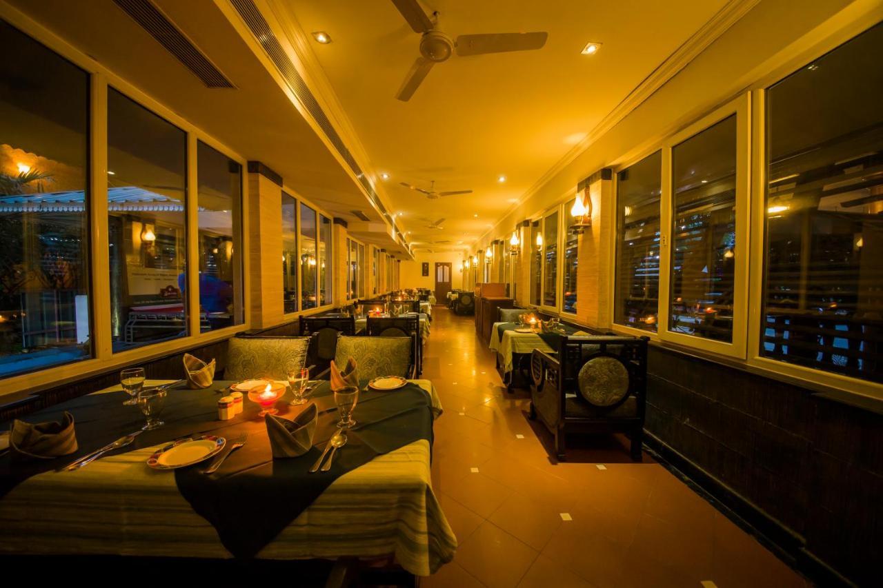The Renai Cochin Hotel Kochi Exterior foto