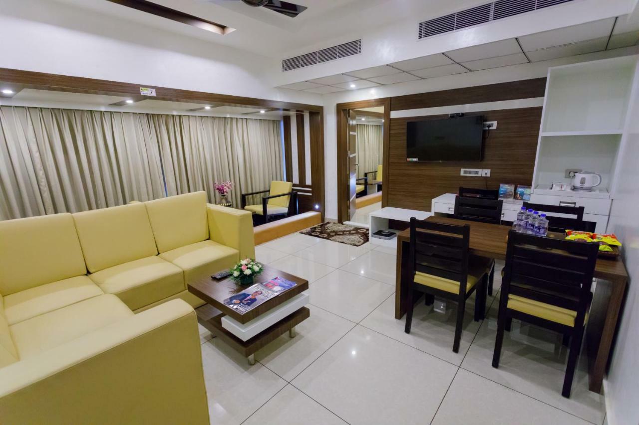 The Renai Cochin Hotel Kochi Exterior foto